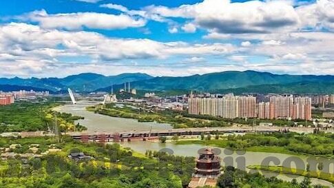 快猫成人版短视频app下载-探索成人娱乐新境界，快猫成人版短视频app的下载体验